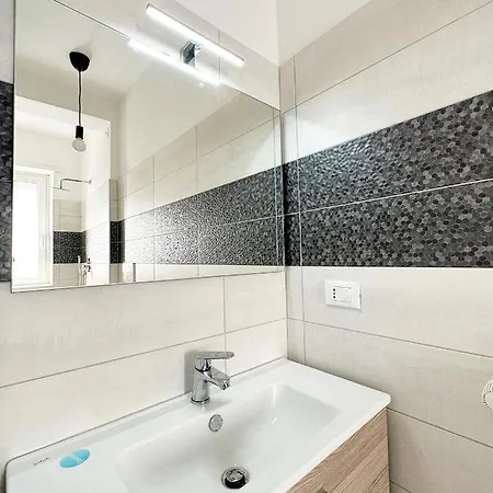 Wh-maison Du Soleil-attico Monolocale Con Parcheggio Gratuito E Grande Terrazza - A 5 Minuti Dal Centro - Wifi