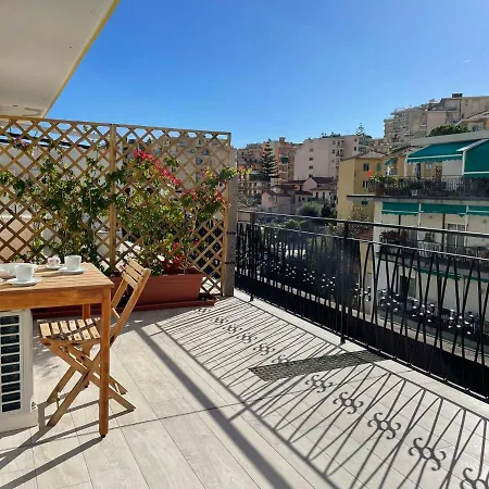 Апартаменты Wh-maison Du Soleil-attico Monolocale Con Parcheggio Gratuito E Grande Terrazza - A 5 Minuti Dal Centro - Wifi Санремо