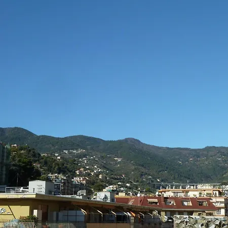 Wh-maison Du Soleil-attico Monolocale Con Parcheggio Gratuito E Grande Terrazza - A 5 Minuti Dal Centro - Wifi Lejlighed Sanremo