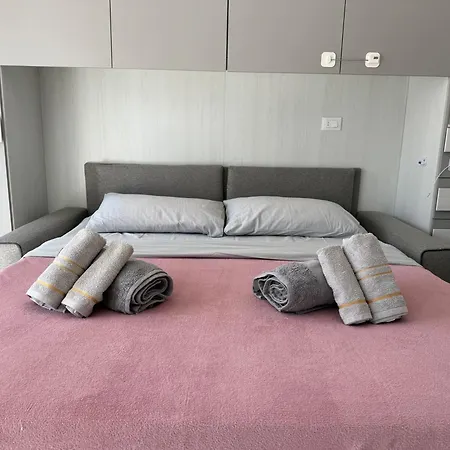Wh-maison Du Soleil-attico Monolocale Con Parcheggio Gratuito E Grande Terrazza - A 5 Minuti Dal Centro - Wifi