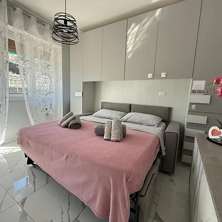 Wh-maison Du Soleil-attico Monolocale Con Parcheggio Gratuito E Grande Terrazza - A 5 Minuti Dal Centro - Wifi Апартаменты