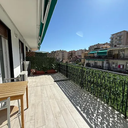 Wh-maison Du Soleil-attico Monolocale Con Parcheggio Gratuito E Grande Terrazza - A 5 Minuti Dal Centro - Wifi