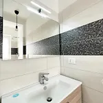 Wh Tommy- Attico Monolocale Con Parcheggio Gratuito E Grande Terrazza - A 5 Minuti Dal Centro - Wifi