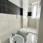 Wh Tommy- Attico Monolocale Con Parcheggio Gratuito E Grande Terrazza - A 5 Minuti Dal Centro - Wifi Apartman *