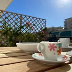Wh Tommy- Attico Monolocale Con Parcheggio Gratuito E Grande Terrazza - A 5 Minuti Dal Centro - Wifi