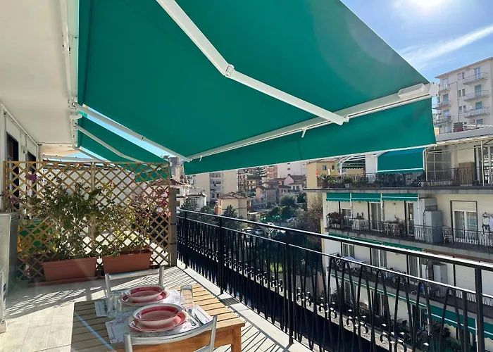 Wh Tommy- Attico Monolocale Con Parcheggio Gratuito E Grande Terrazza - A 5 Minuti Dal Centro - Wifi Lejlighed *