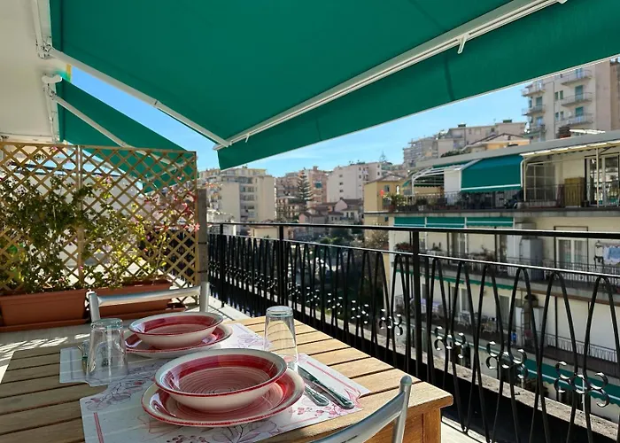 Lejlighed Wh Tommy- Attico Monolocale Con Parcheggio Gratuito E Grande Terrazza - A 5 Minuti Dal Centro - Wifi Sanremo